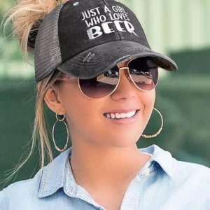 Just A Girl Who Loves Beer Criss-Cross Baseball Cap - Gray